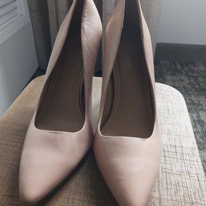 Saks 5th Beige Pumps